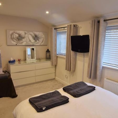 Mikes At Menai - Stylish & Spacious 3 Bed House In Menai Bridge. Buitenkant foto